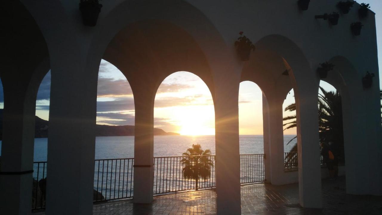 Acapulco Playa Beautiful Seaview Apartment Nerja Exterior foto