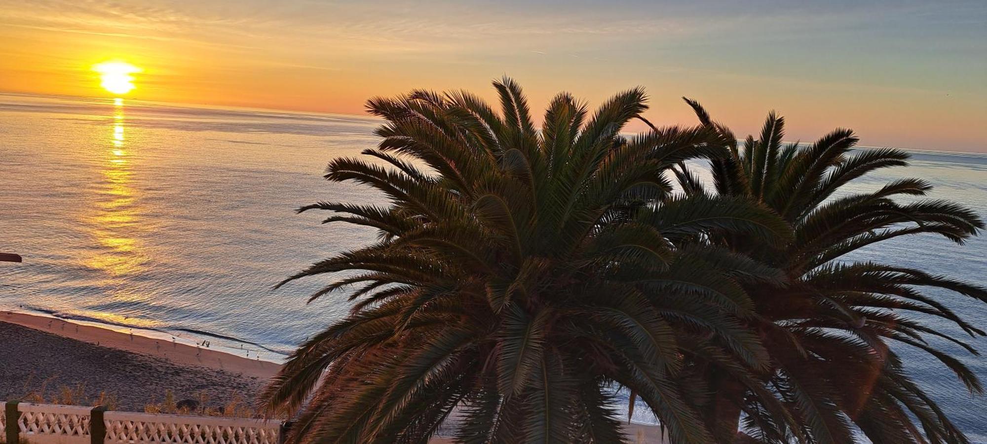 Acapulco Playa Beautiful Seaview Apartment Nerja Exterior foto