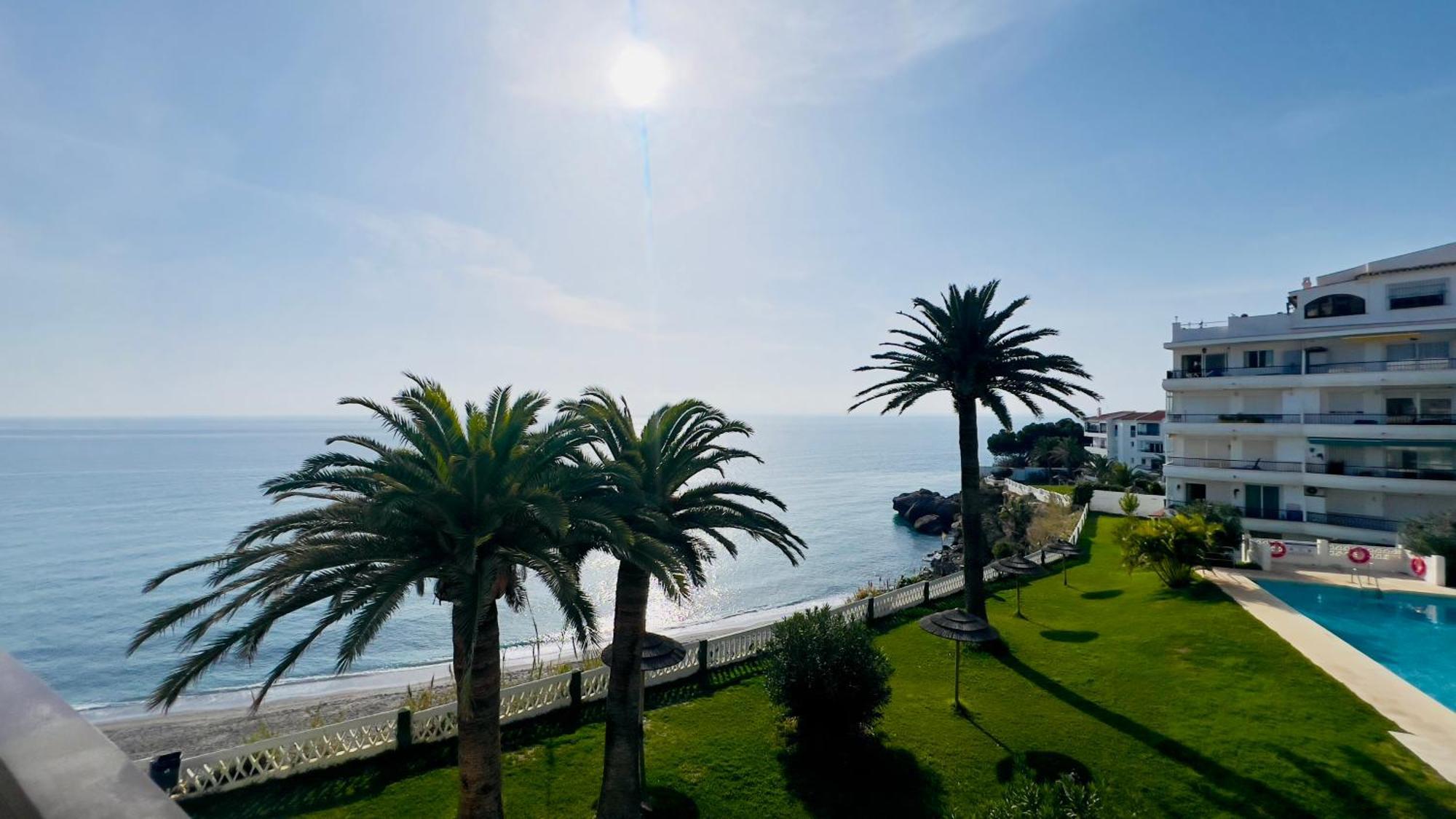 Acapulco Playa Beautiful Seaview Apartment Nerja Exterior foto